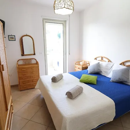 Matilde Holiday In 6 Guests شقة